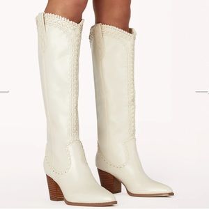 Never worn Billini Finley Boots